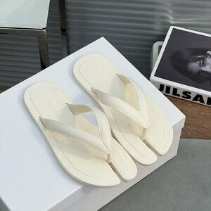 Maison Margiela women's slippers